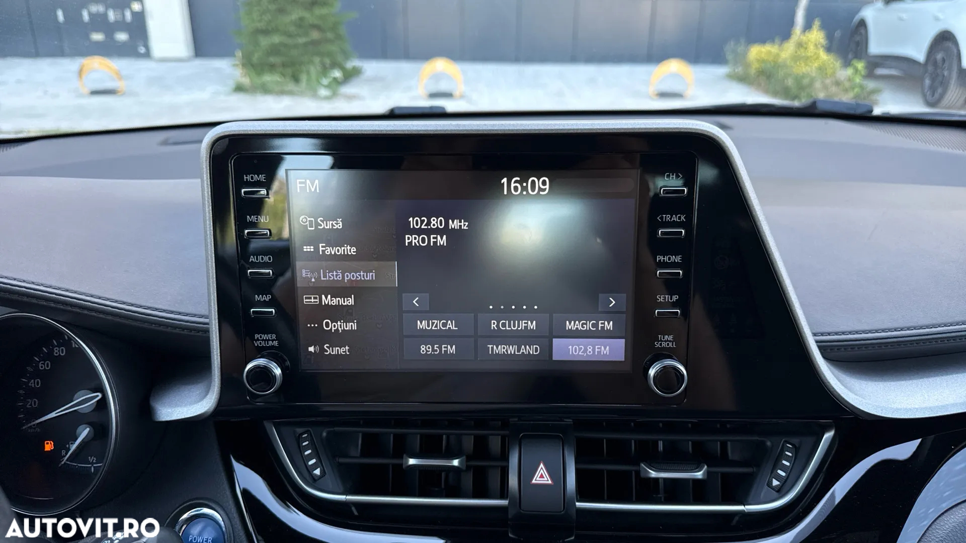 Toyota C-HR 1.8 HSD 122 CP 4x2 CVT Core - 28