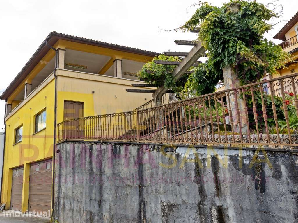 Moradia com Piscina, Salão de Jogos e Elevado Potencial Turístico |... - Grande imagem: 3/28