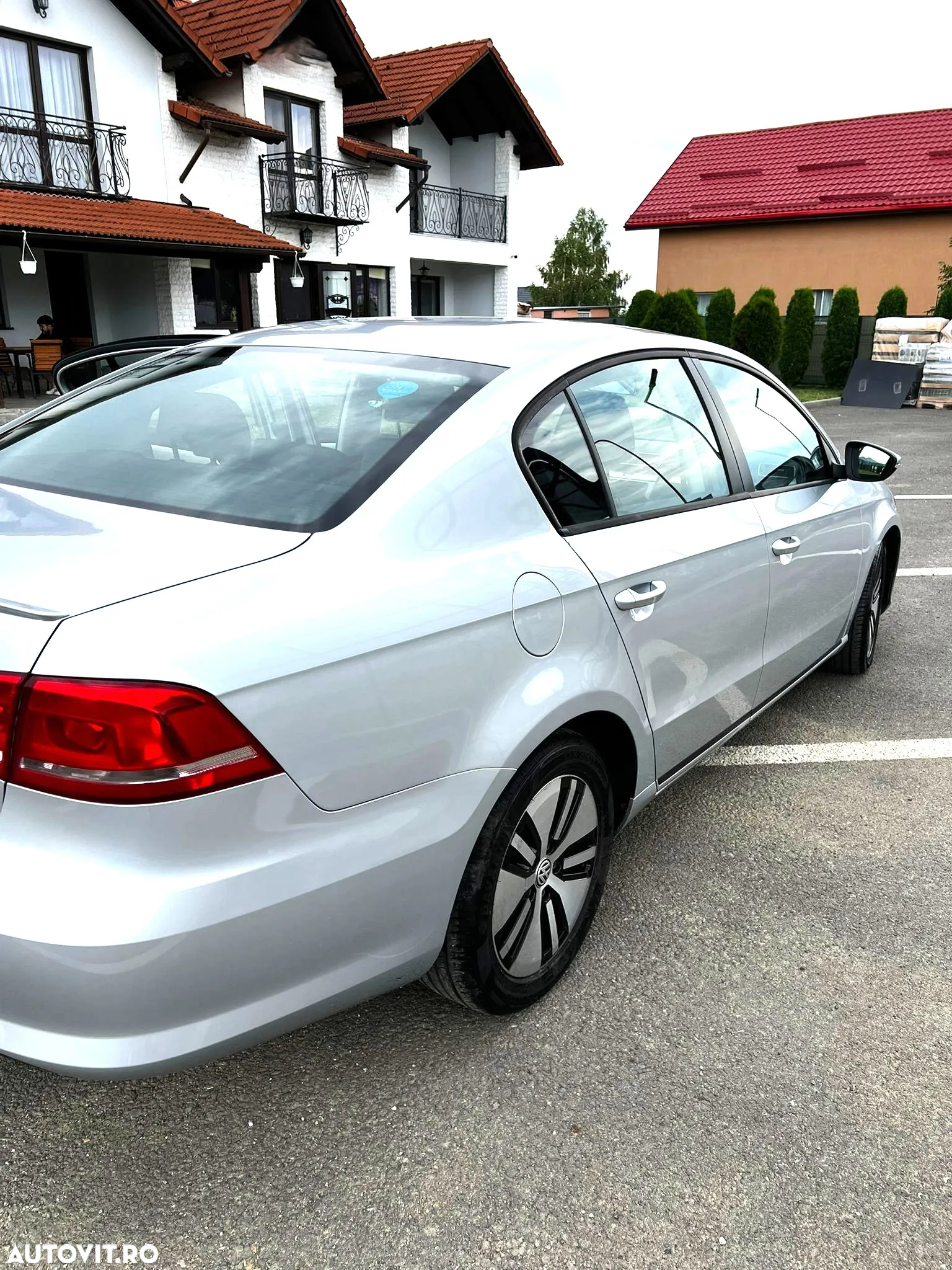 Volkswagen Passat 1.6 TDI BlueMotion - 5