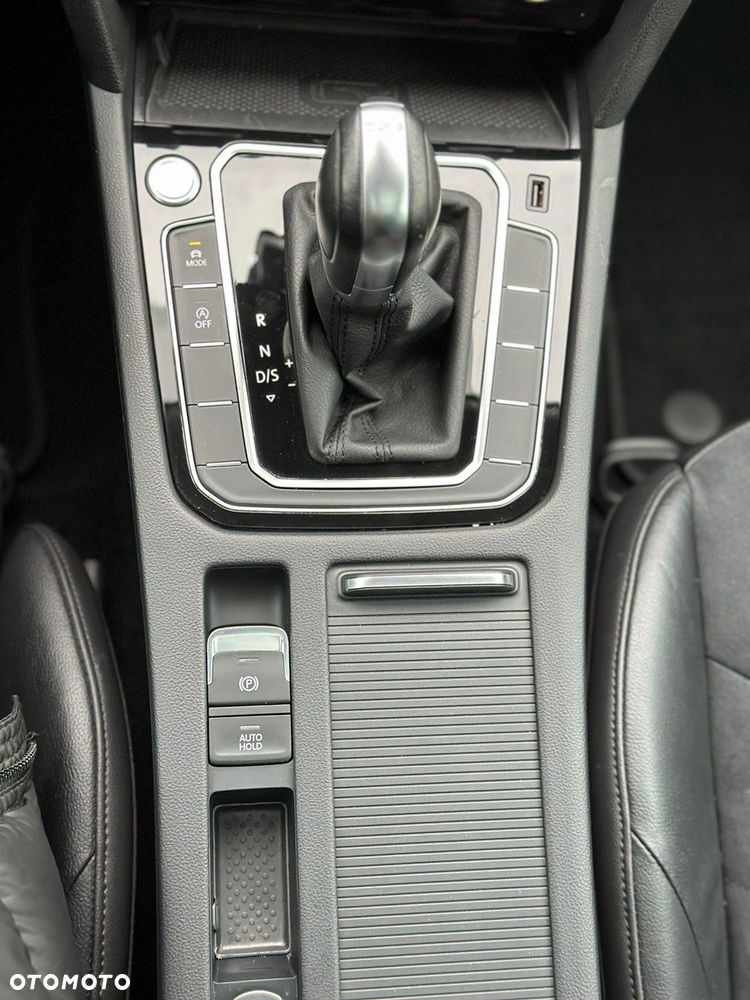 Volkswagen Arteon 2.0 TDI SCR DSG Elegance - 33