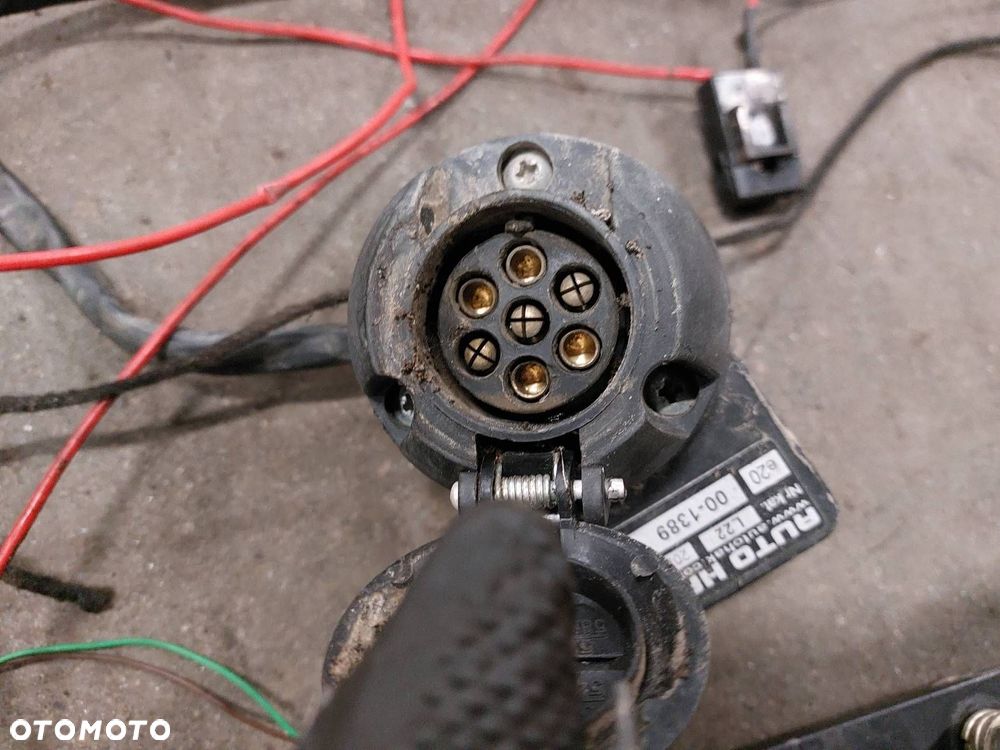 HAK HOLOWNICZY + TABLICZKA + WIĄZKA VOLVO C30 I - 2