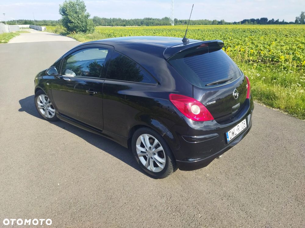 Opel Corsa 1.6 Turbo GSi - 3