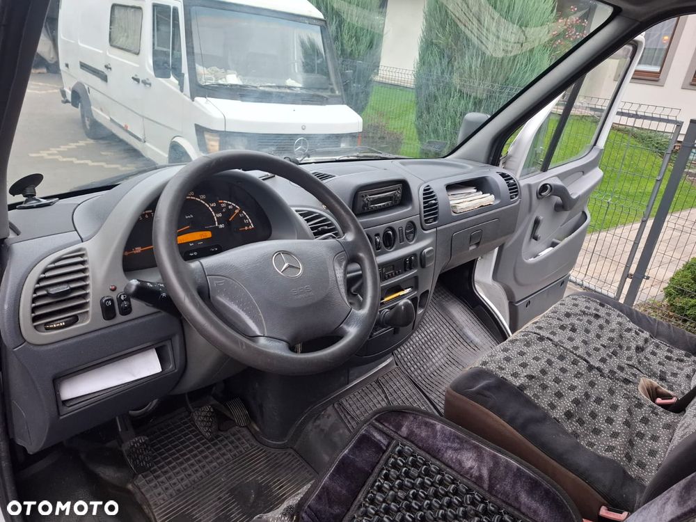 Mercedes-Benz Sprinter - 18