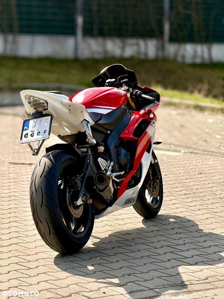 Yamaha R6 - 17