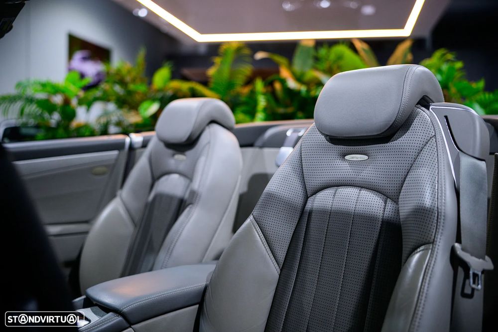 Mercedes-Benz SL 55 AMG - 15