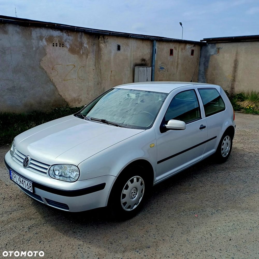 Volkswagen Golf 1.6 - 2