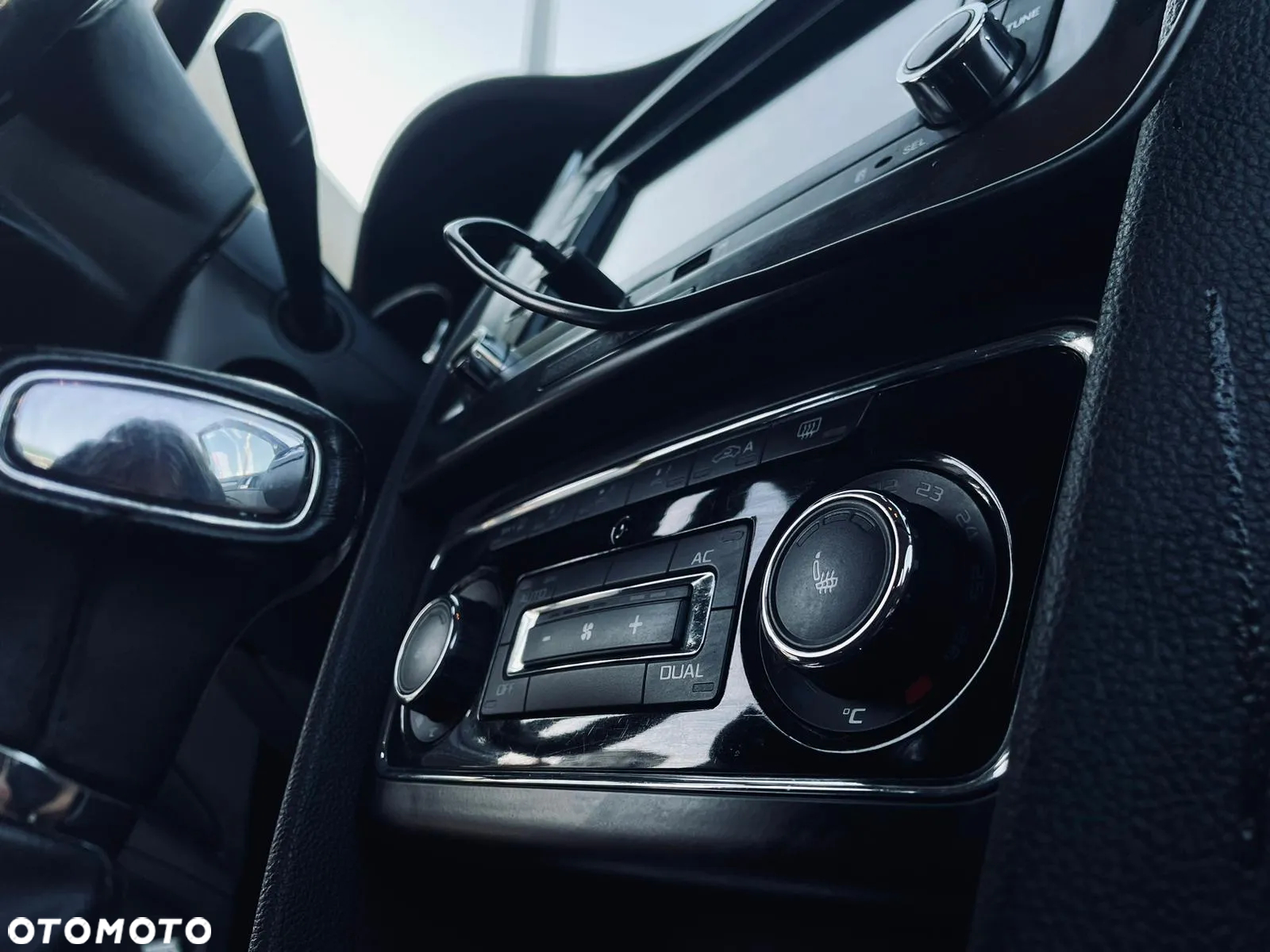 Skoda Superb 2.0 TDI Elegance DSG - 5