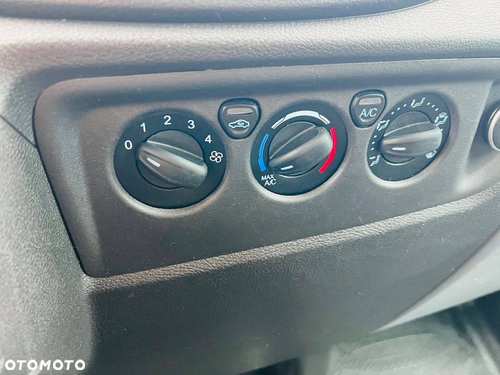 Ford Transit - 9