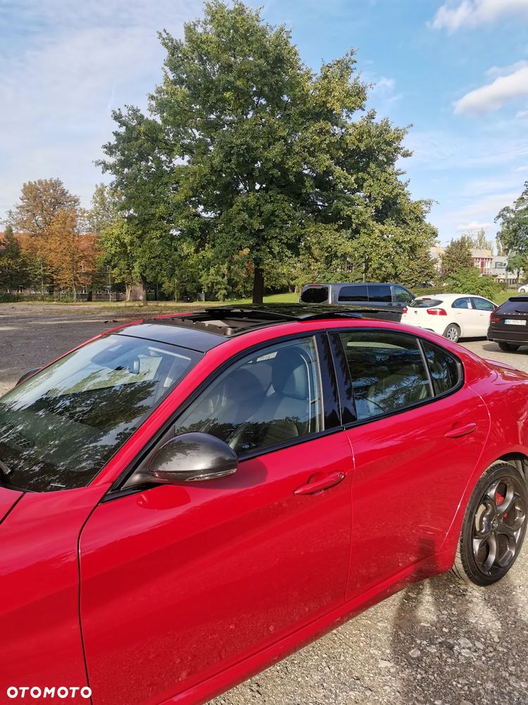 Alfa Romeo Giulia 2.0 Turbo 16V AT8-Q4 Ti - 9