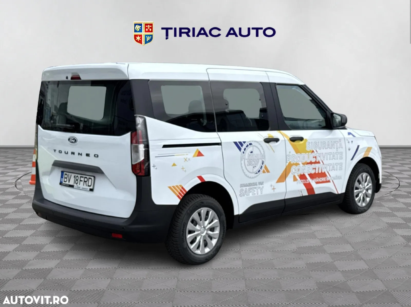Ford Tourneo Courier 1.0 EcoBoost Trend - 8