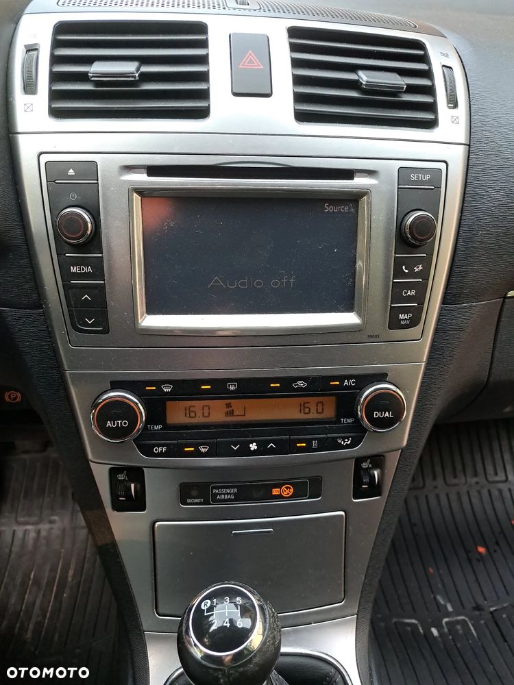 Toyota Avensis 2.0 D-4D Active - 5
