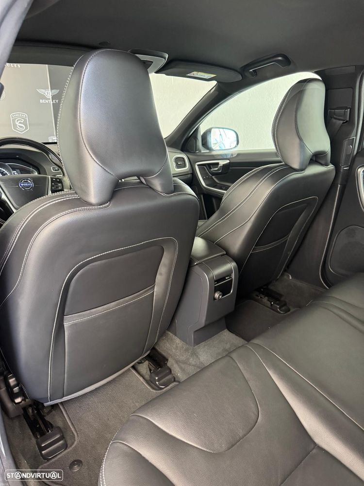 Volvo V60 - 15