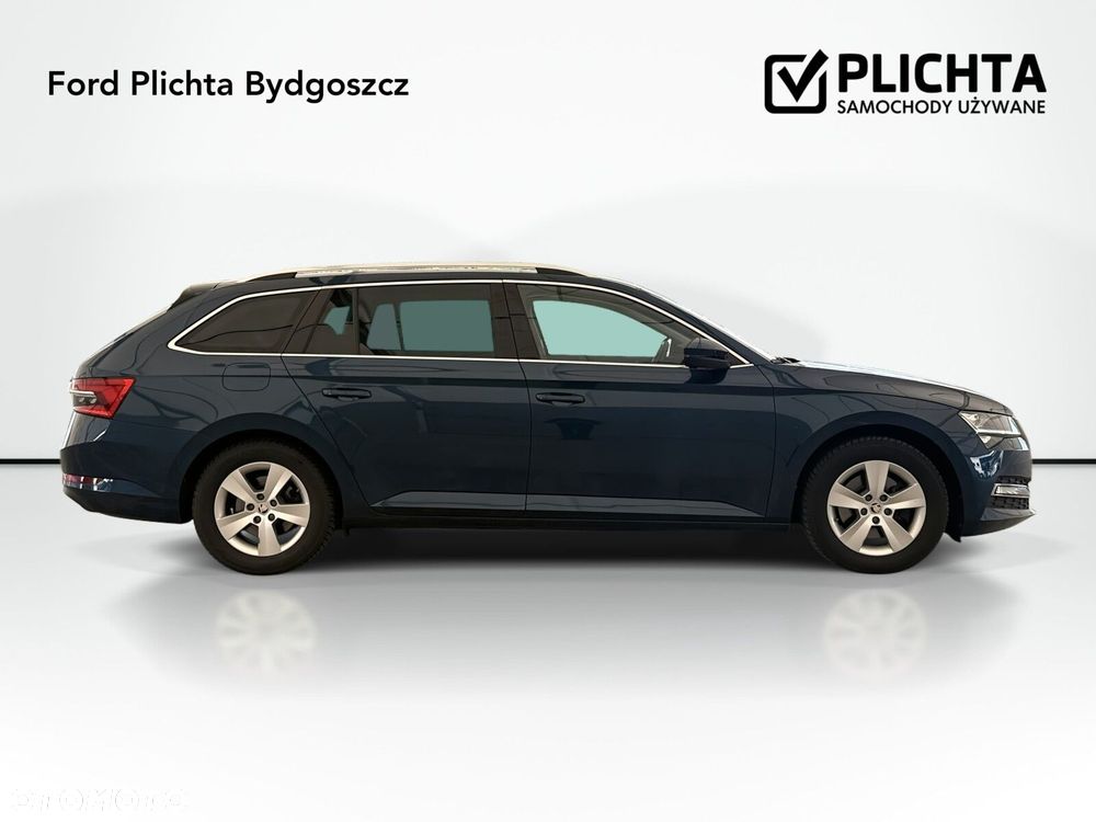 Skoda Superb 2022 photo 4