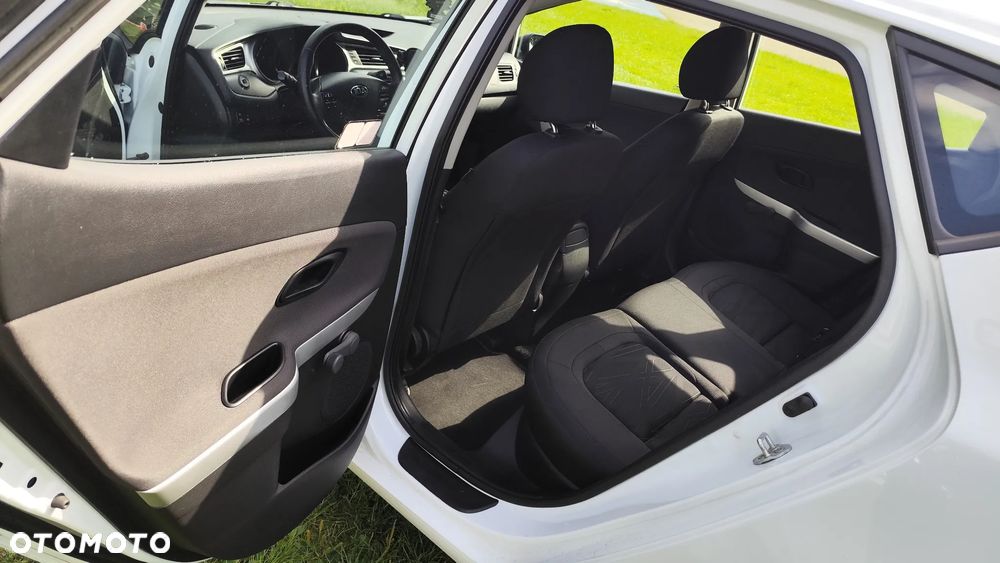 Kia Ceed 1.4 S - 11