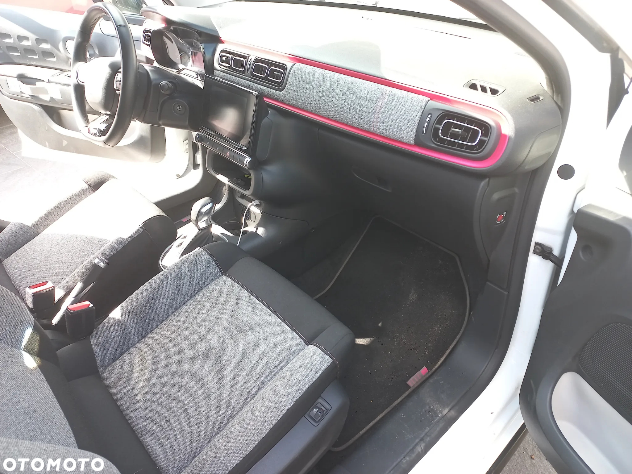 Citroën C3 1.2 PureTech Elle S&S EAT6 - 13