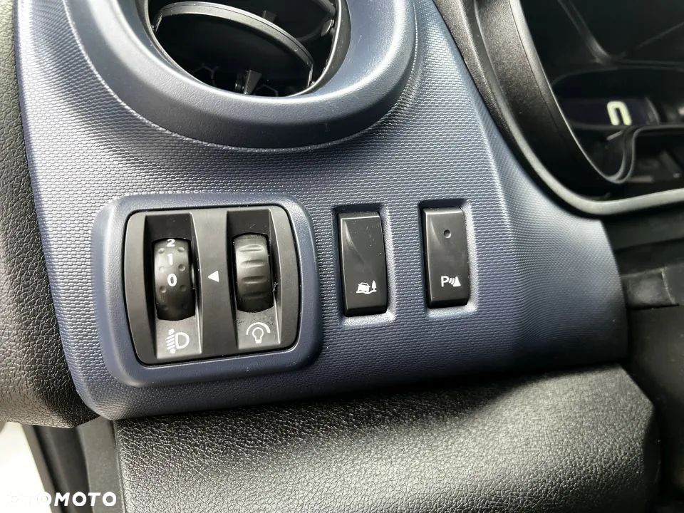 Opel Vivaro - 12