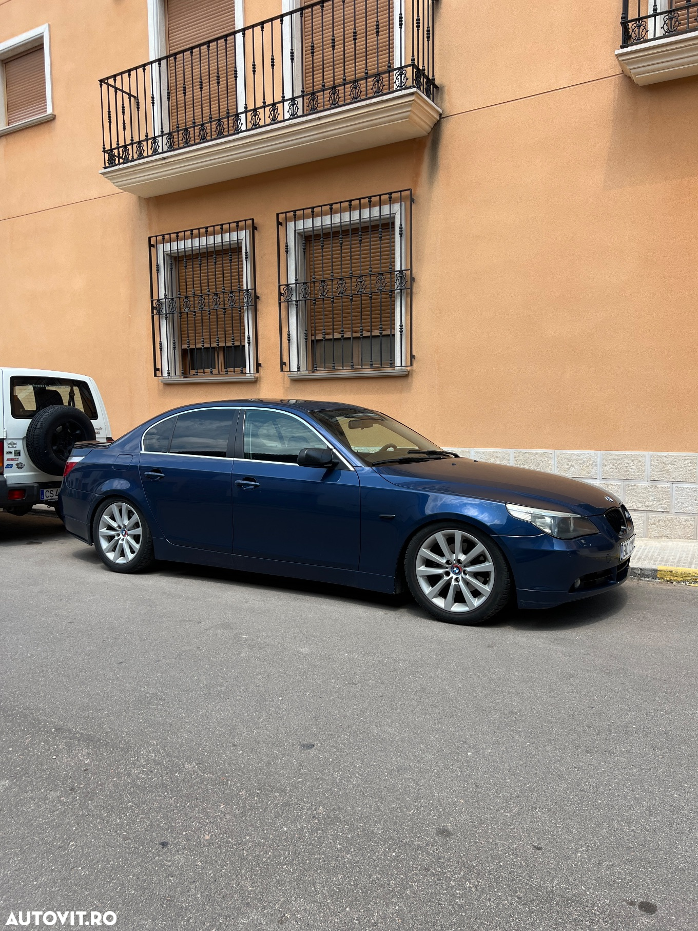 BMW Seria 5 525i - 14