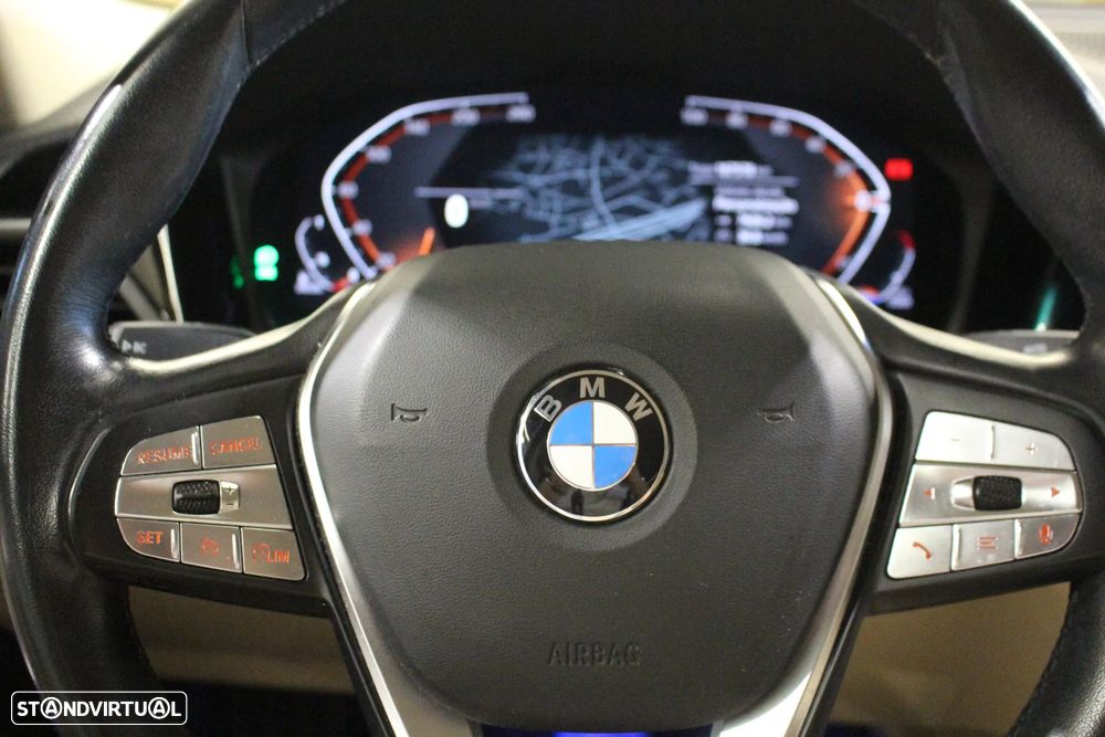 BMW 318 d Line Luxury Auto - 15