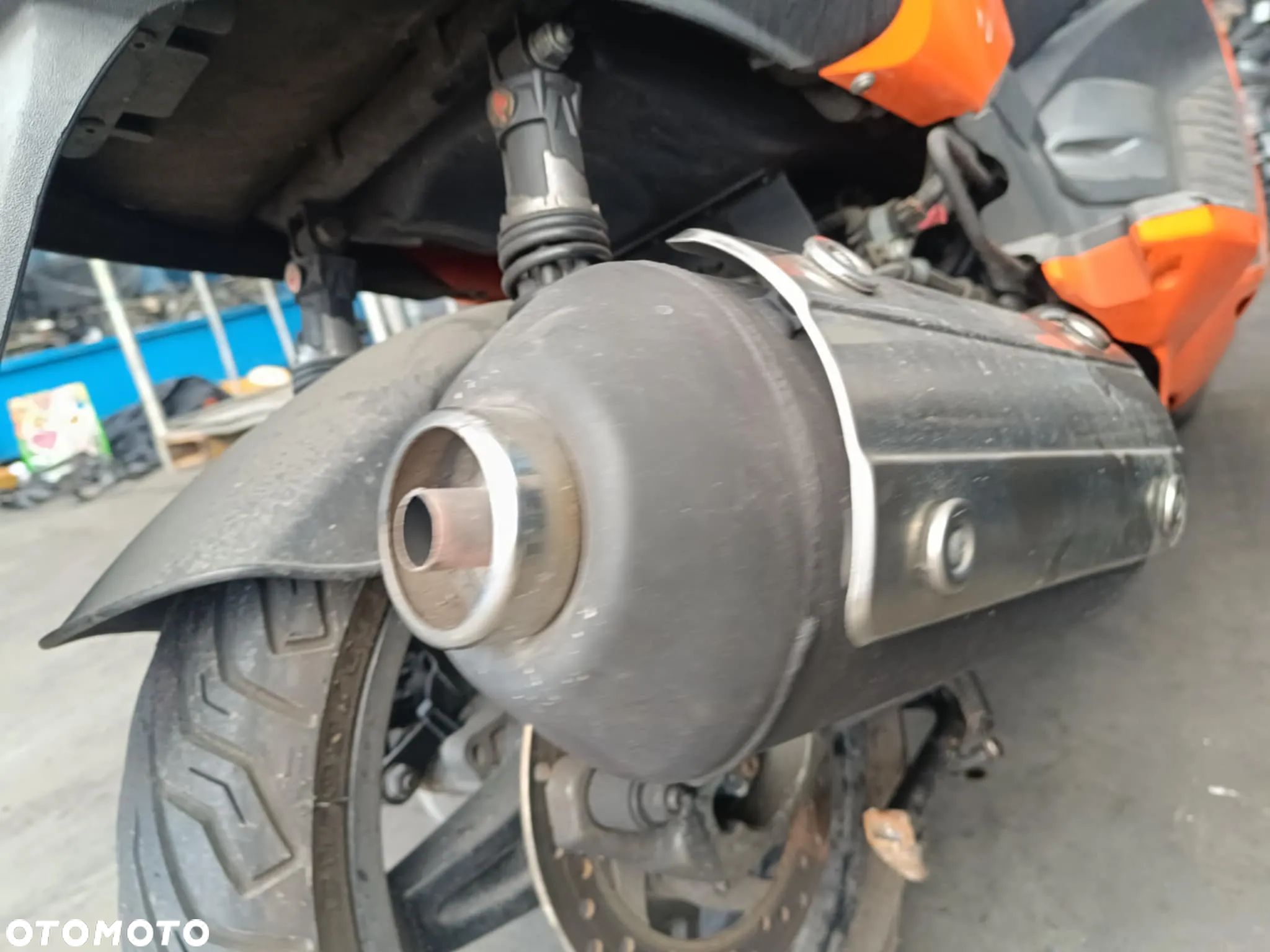 MALAGUTI MADISON 200 aprilia atlantic wydech tłumik osłona - 1