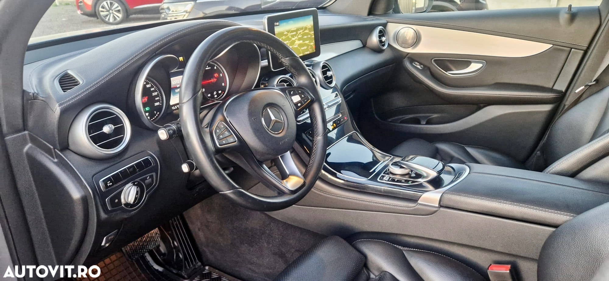 Mercedes-Benz GLC 220 d 4Matic 9G-TRONIC AMG Line - 6