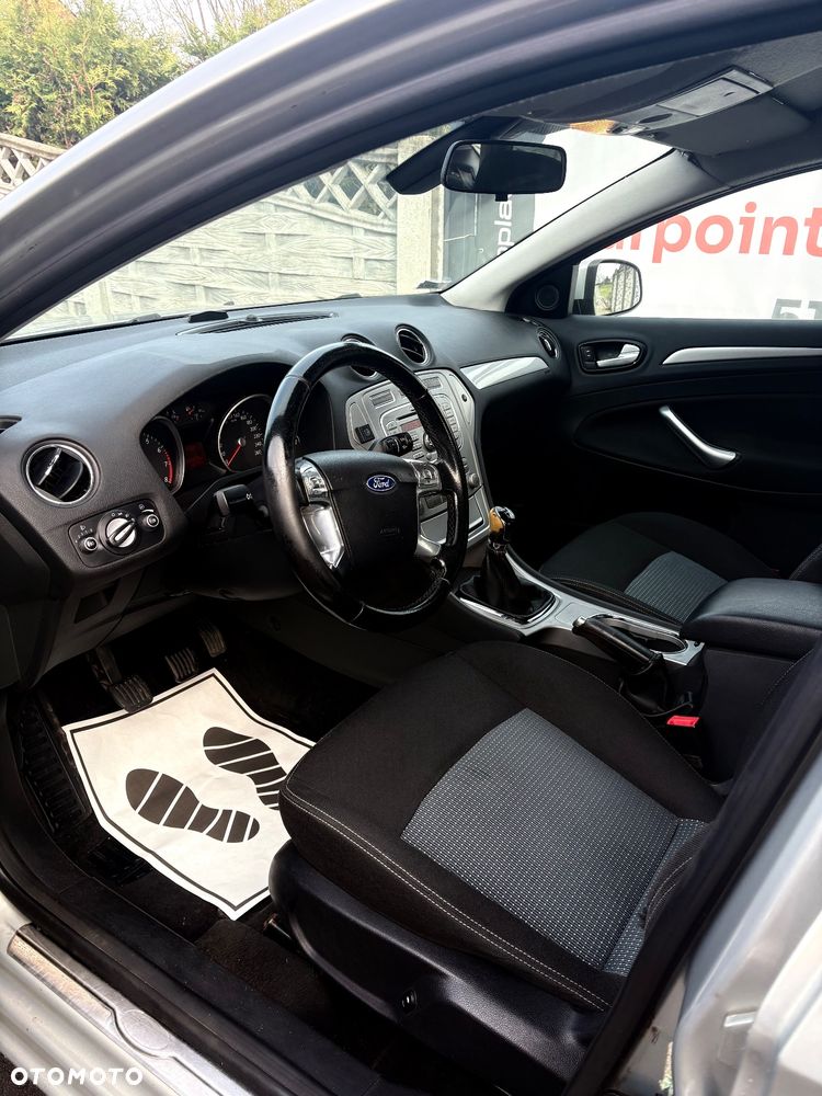 Ford Mondeo 1.6 Titanium - 10