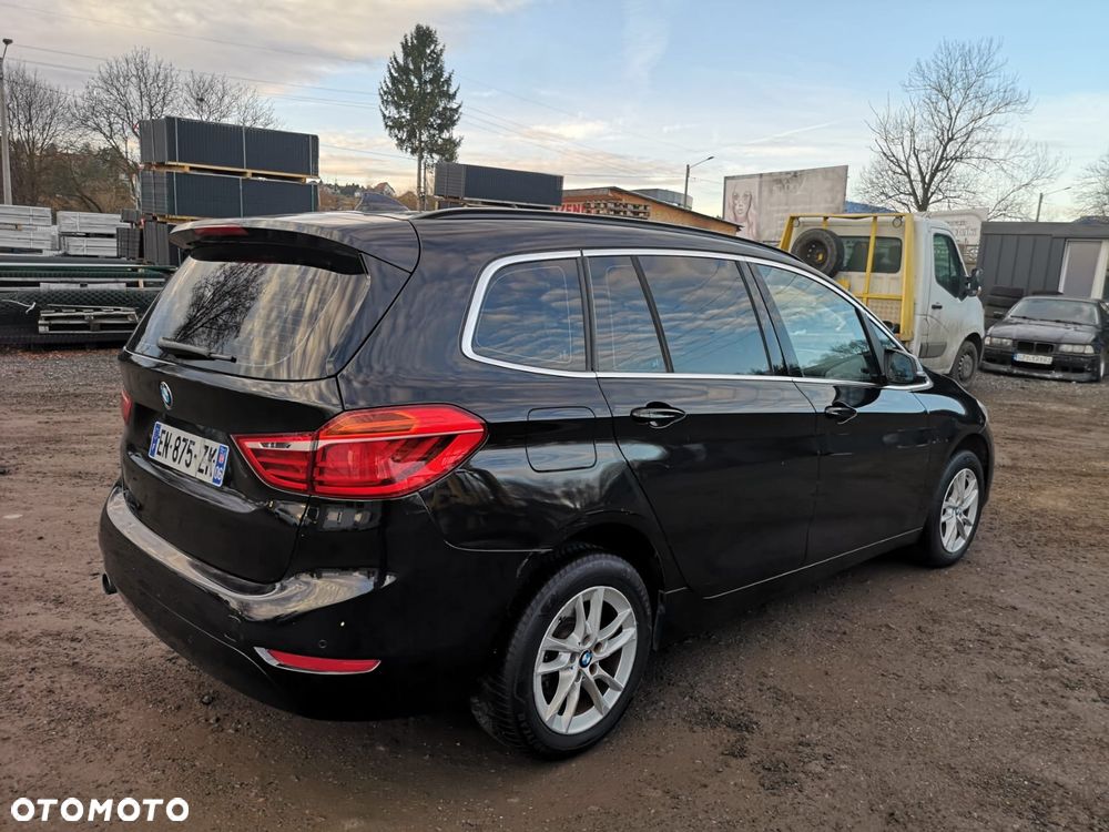 BMW Seria 2 218d Sport Line - 12