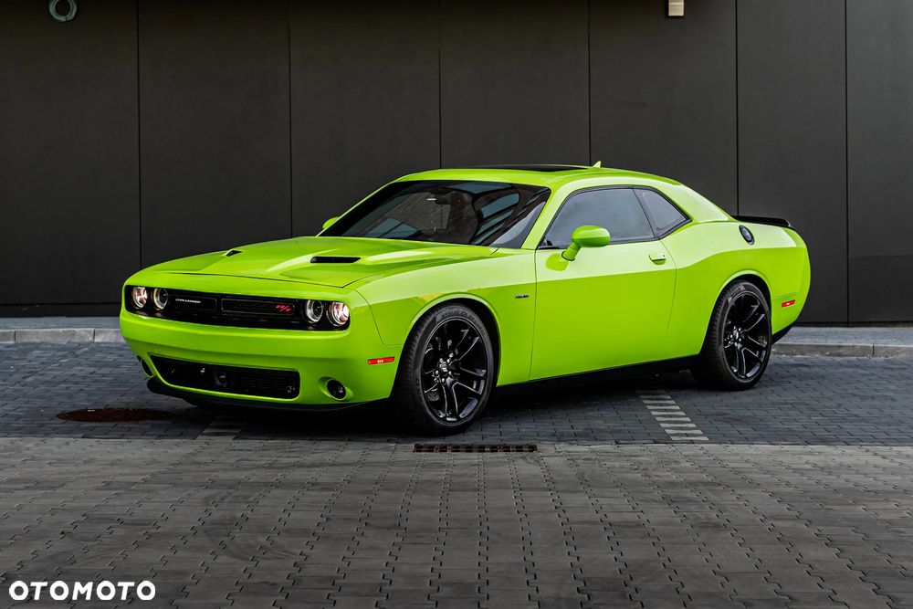 Dodge Challenger - 3