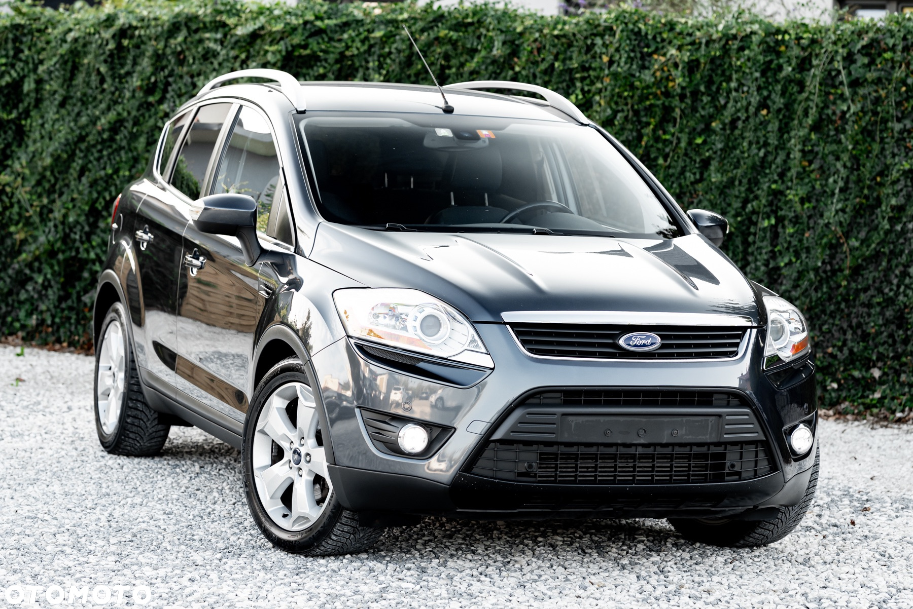 Ford Kuga 2.5 Titanium - 4