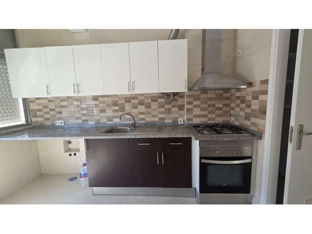 Apartamento T2 para arrendamento - Grande imagem: 2/23