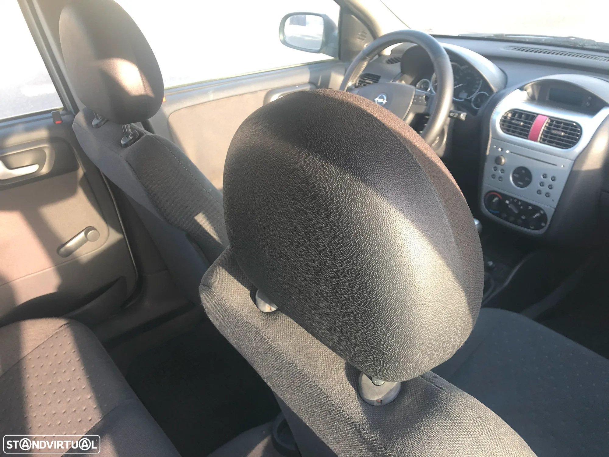 Opel Corsa 1.2 16V Enjoy - 14