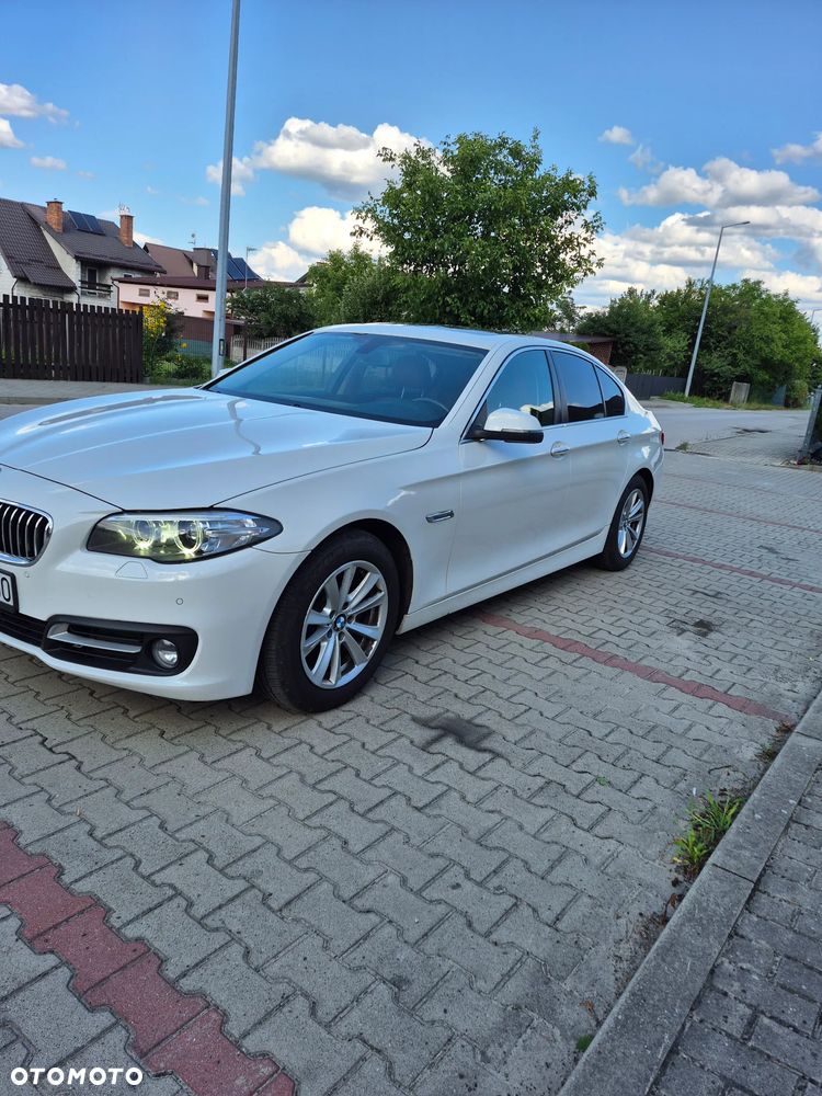 BMW Seria 5 528i xDrive - 2