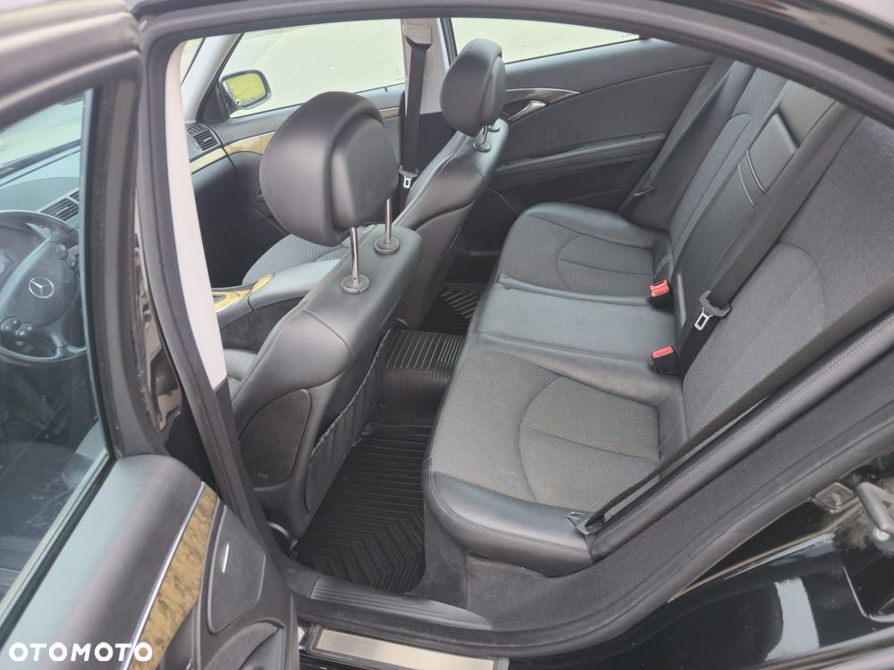 Mercedes-Benz Klasa E - 7