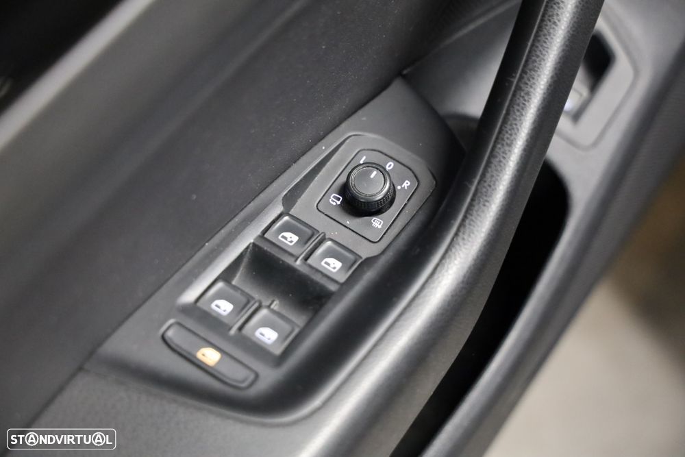 VW Arteon 2.0 TDI Elegance DSG - 24