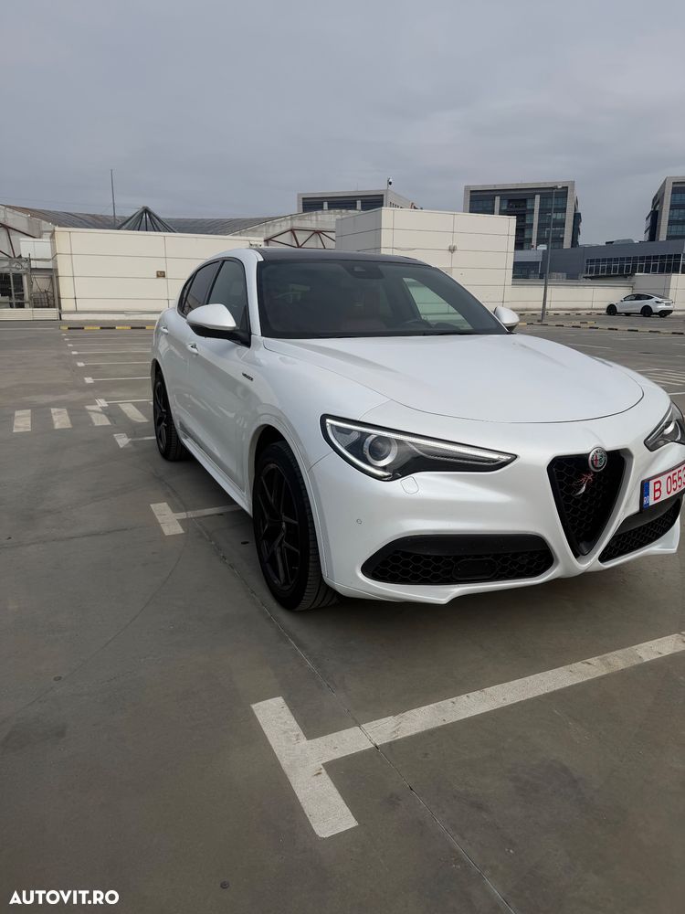 Alfa Romeo Stelvio 2.0 Turbo AWD AT8 Veloce - 3
