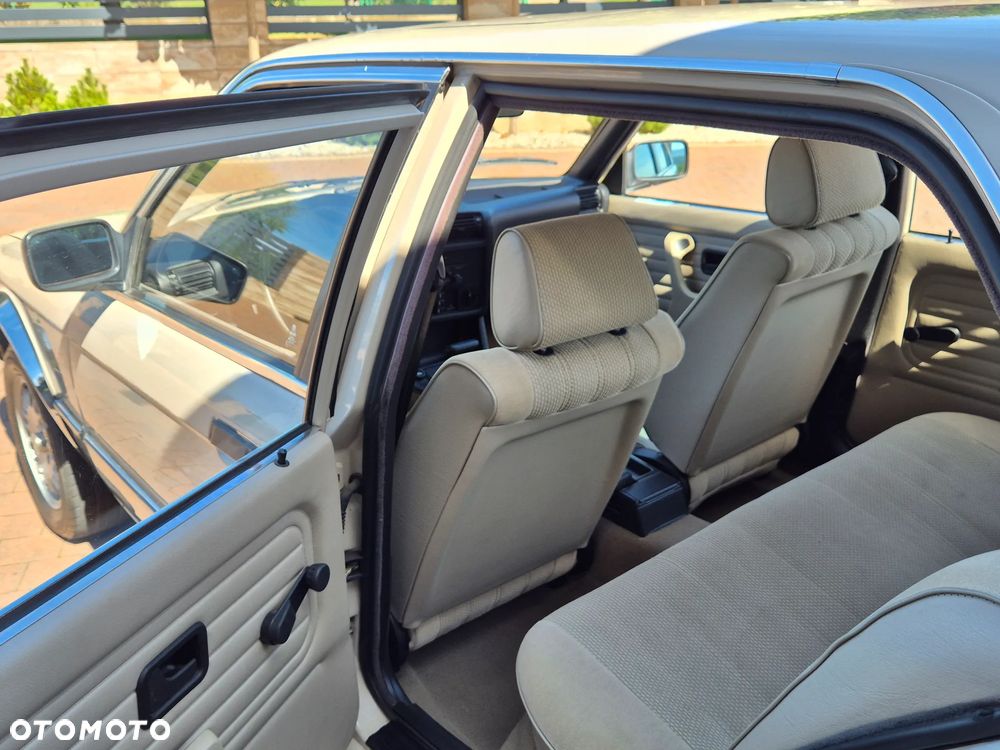 BMW Seria 3 - 26
