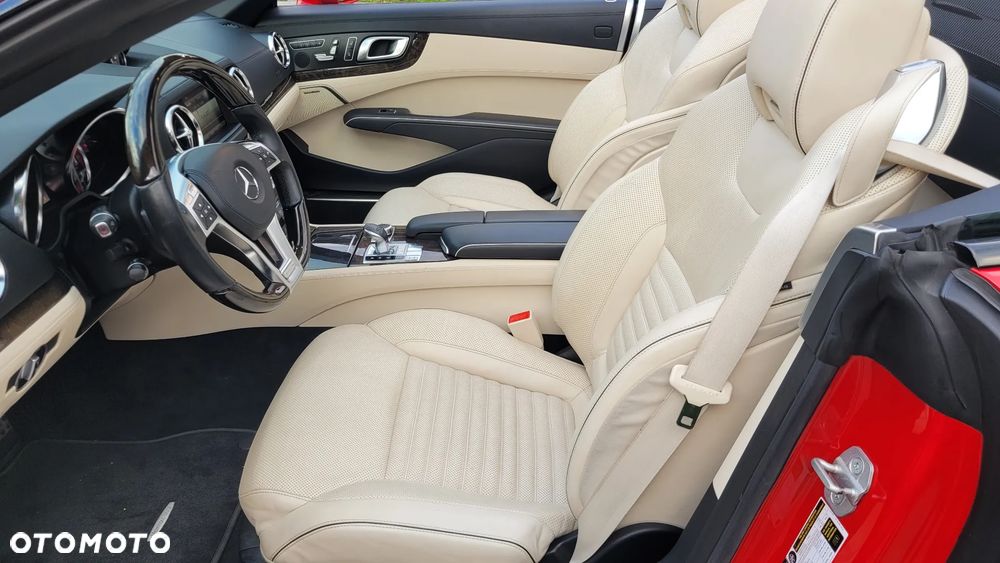 Mercedes-Benz SL 500 BlueEff - 13