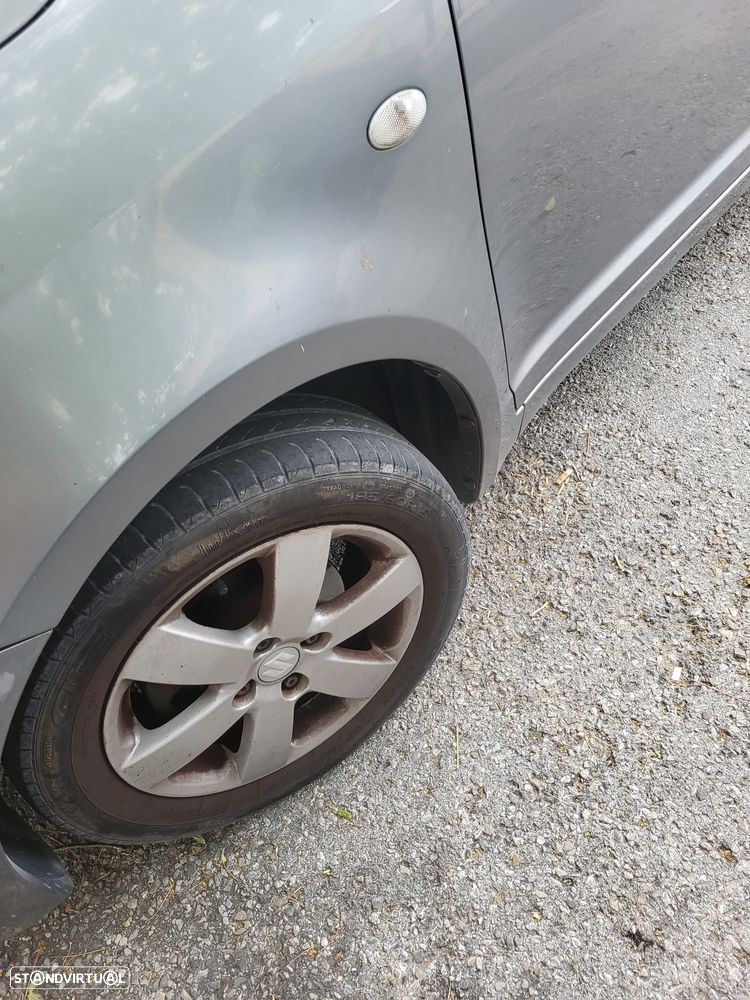 Suzuki Swift 1.3 16V GA - 2