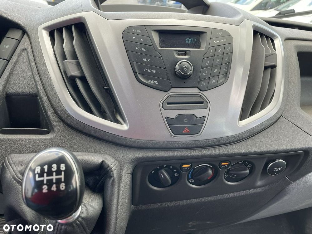 Ford Transit - 22