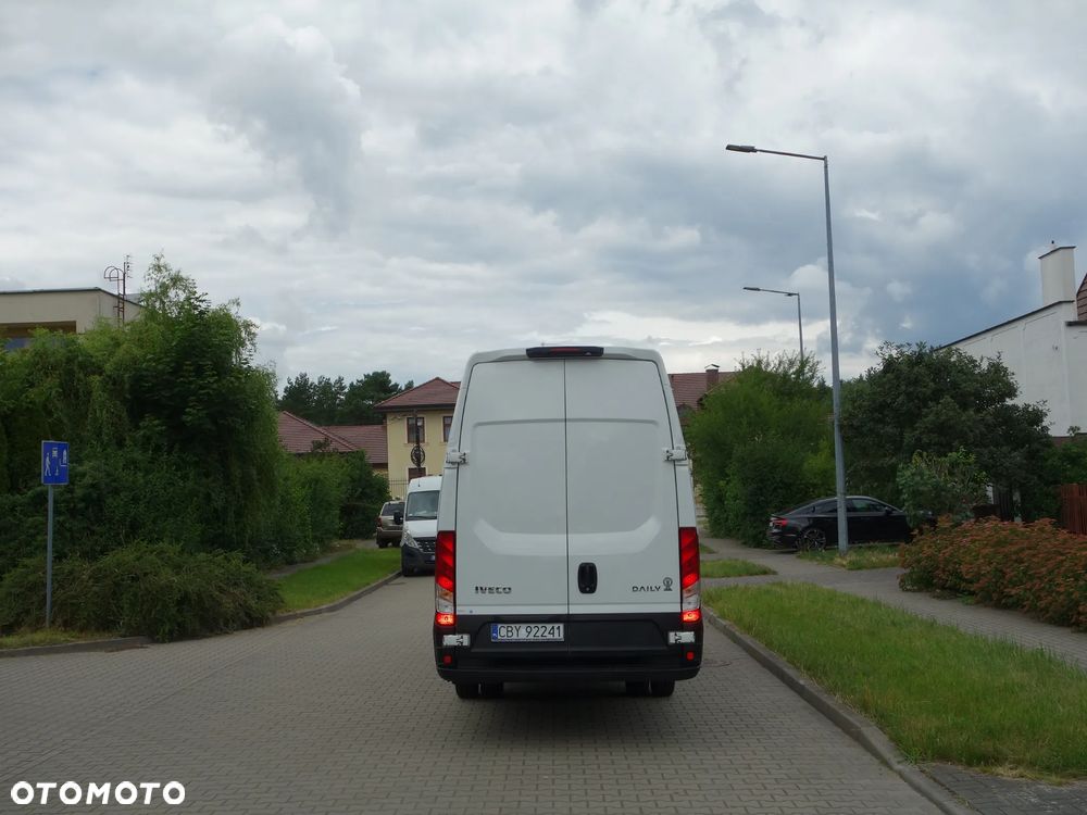 Iveco DAILY 35C15 - 16