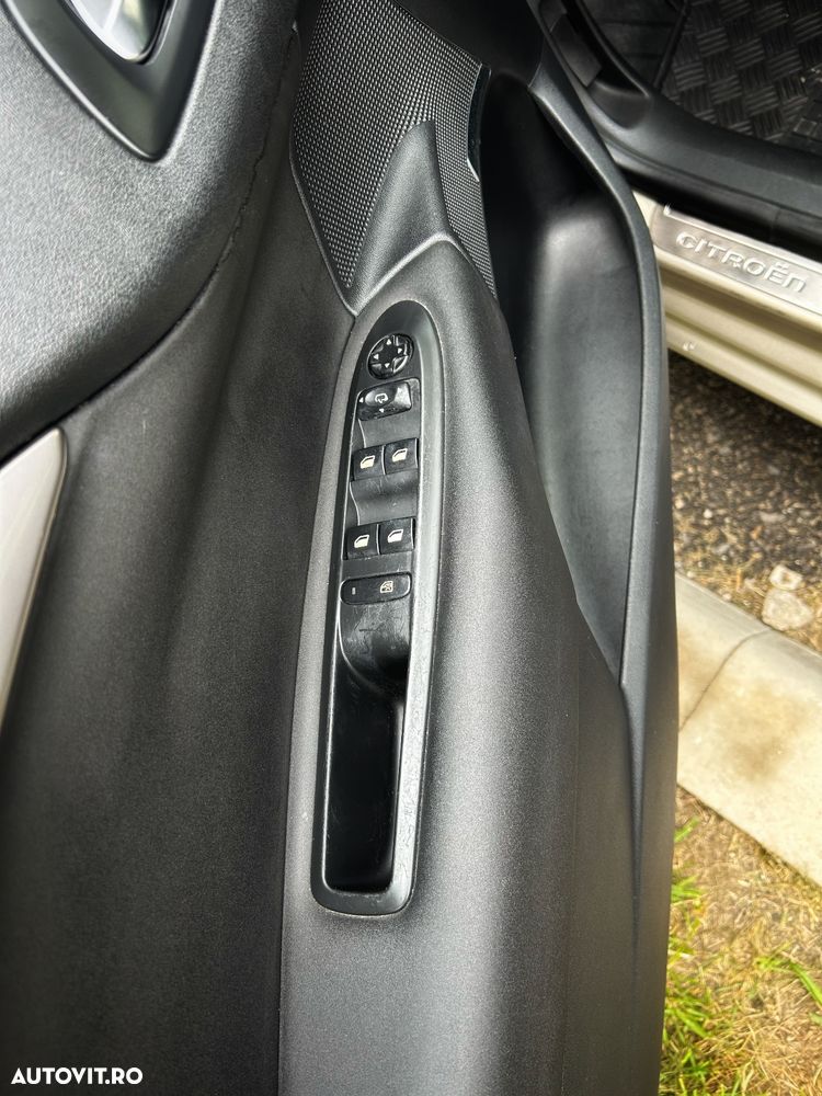 Citroën C4 1.6 HDI FAP Exclusive - 12