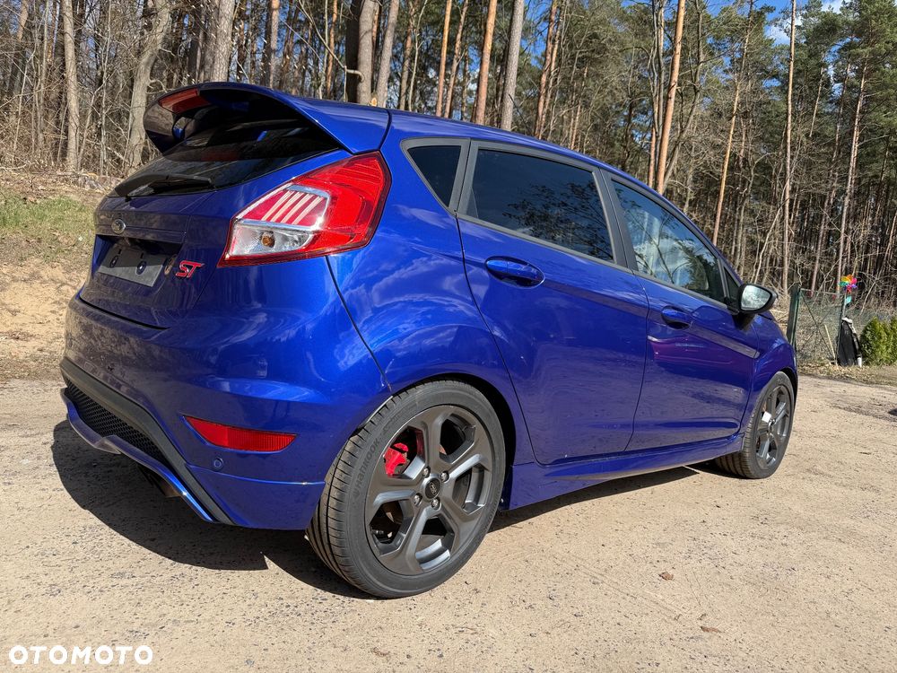 Ford Fiesta 1.6 EcoBoost ST - 3