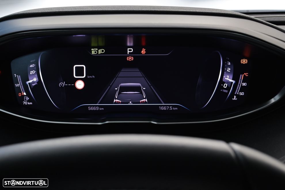 Peugeot 5008 1.2 PureTech Allure Pack EAT8 - 17