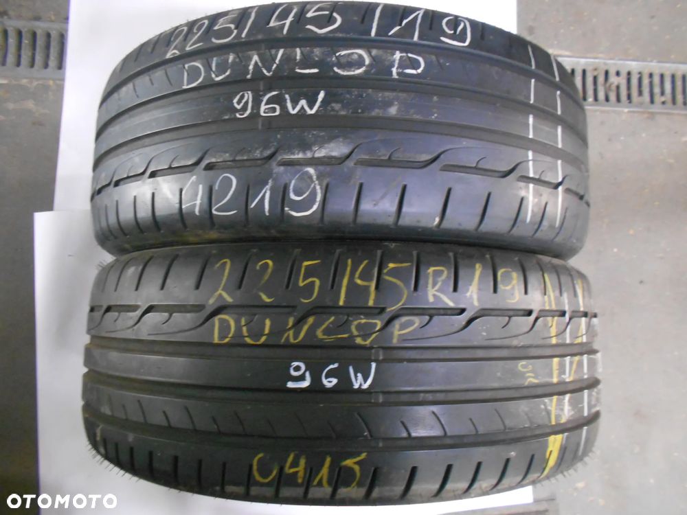 OPONY 225/45R19 DUNLOP SPORT MAXX RT DOT 4219 / 0415 8MM - 1