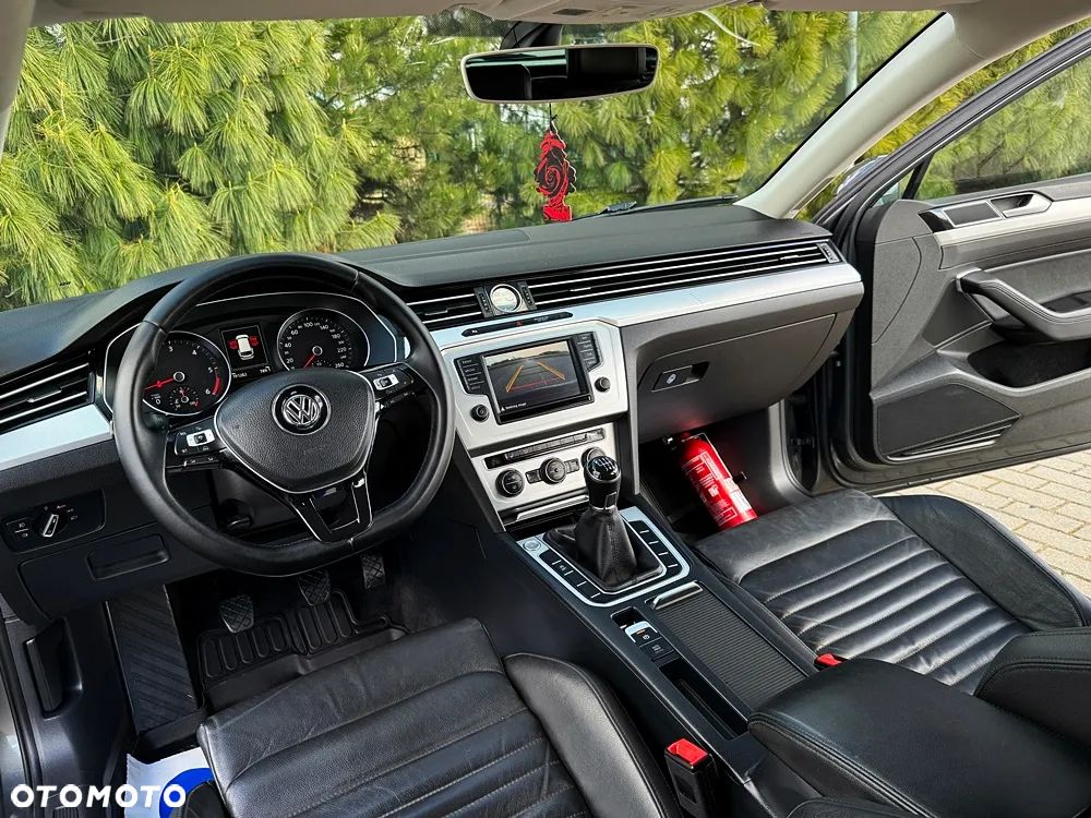 Volkswagen Passat Variant 2.0 TDI (BlueMotion Technology) Highline - 31