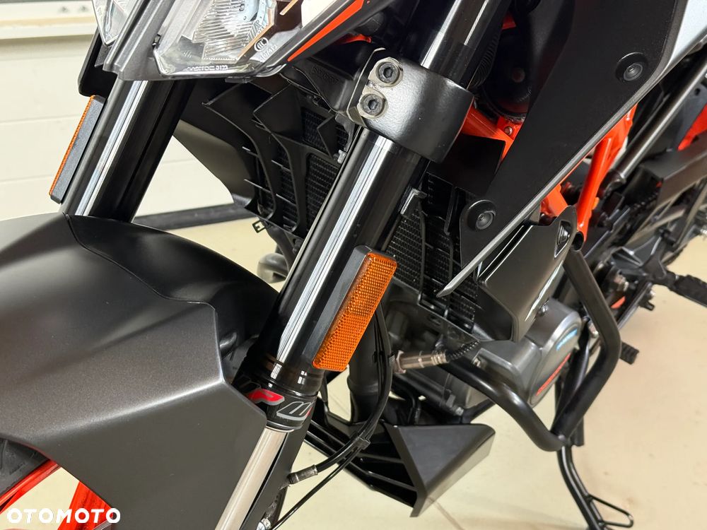 KTM Duke 125 - 11