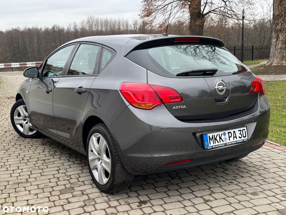 Opel Astra - 30