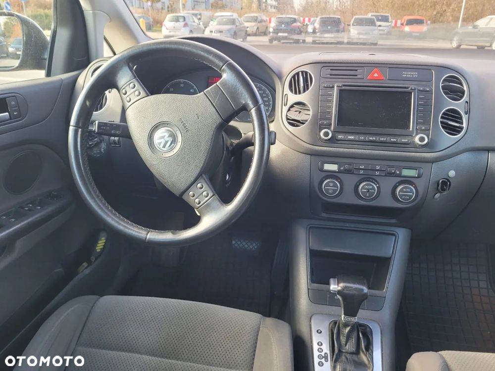 Volkswagen Golf Plus 2.0 TDI Comfortline DSG - 14