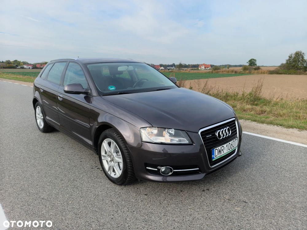 Audi A3 Sportback - 1