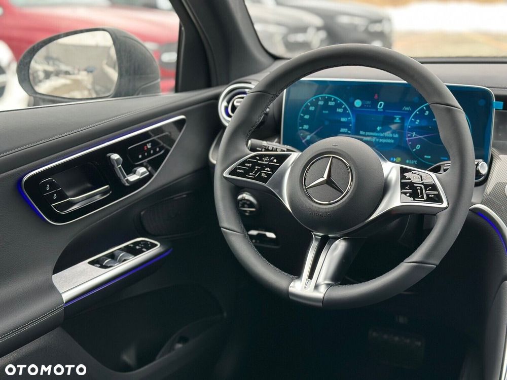 Mercedes-Benz GLC - 11