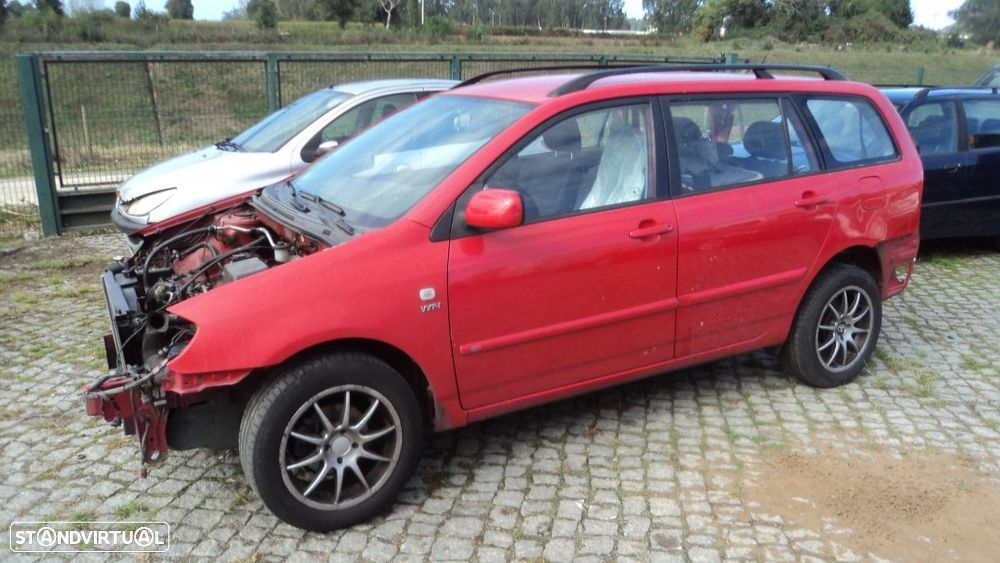Toyota Corolla Combi 1.6i 2003 - Para Peças - 1